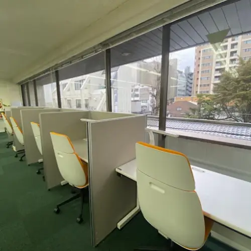 きみとまろの自習室は駅近で快適な学習環境が魅力