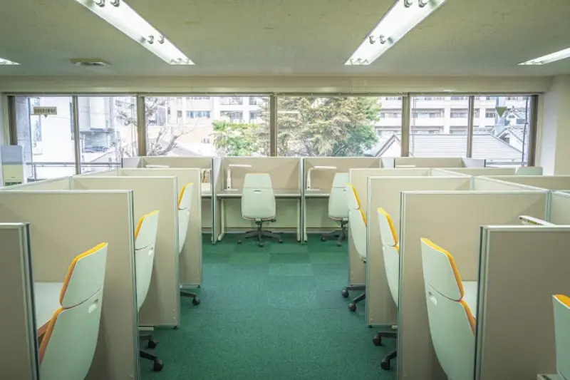 きみとまろの自習室は駅近で快適な学習環境が魅力